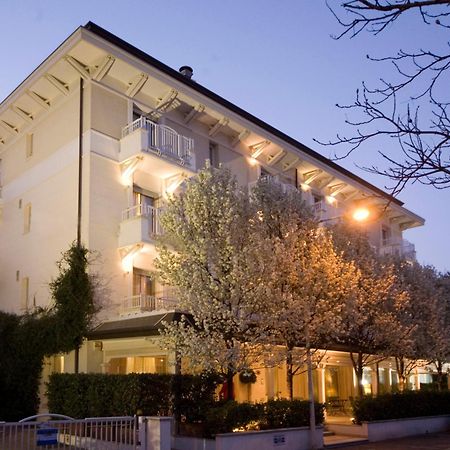 Hotel Maestrale ريتشوني المظهر الخارجي الصورة